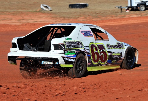 SCDRA front-wheel-drive cars racing on dirt