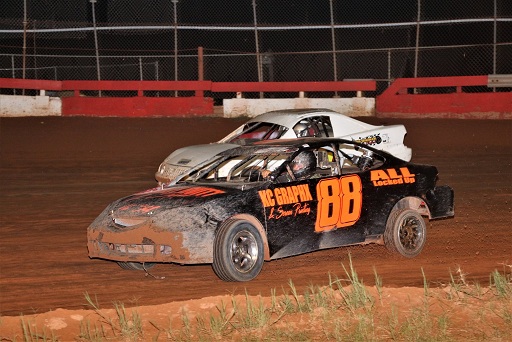 SCDRA front-wheel-drive cars racing on dirt