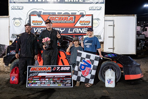 SCDRA 2025 race winner in victory lane