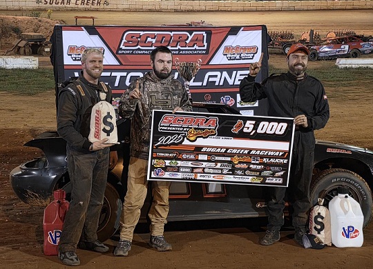 SCDRA 2025 race winner in victory lane